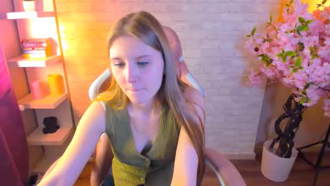 Snapshot of carolinedesire chatting on 5, 2, 2026 Caroline online show from 5, 2, 2026