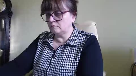 CarolineDream  online show from 13, 2, 2025