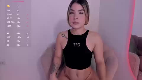 carolinna_ online show from 9, 9, 2025