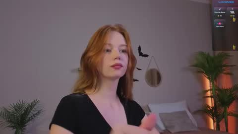 Snapshot of carolinnk chatting on 29, 11, 2025 Caro online show from 29, 11, 2025