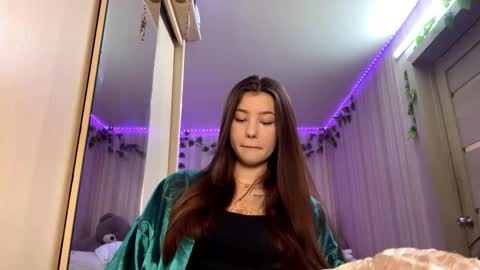 Emma online show from 4, 12, 2025