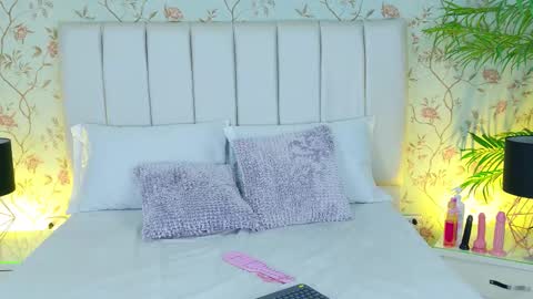 Snapshot of carrie_gb chatting on 17, 1, 2026 carrie online show from 17, 1, 2026