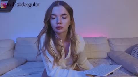 carriebradshawww online show from 18, 2, 2025