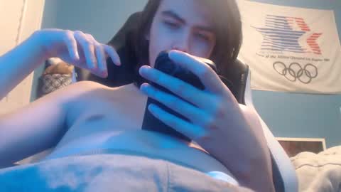 Snapshot of carter10101000 chatting on 25, 5, 2026 carter10101000 online show from 25, 5, 2026