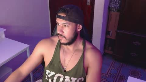 Snapshot of casas_oom chatting on 22, 11, 2025 online show from 22, 11, 2025