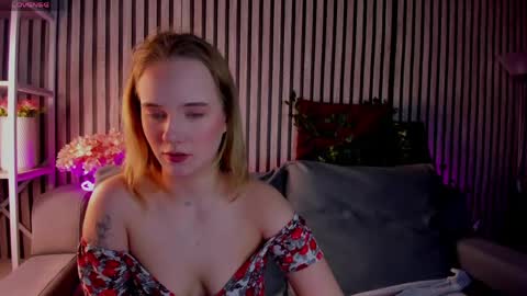 Casey sweeet online show from 14, 4, 2026