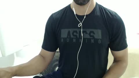 Snapshot of cashmastermuscle77 chatting on 28, 12, 2024 cashmastermuscle77 online show from 28, 12, 2024