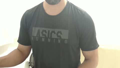 Snapshot of cashmastermuscle77 chatting on 2, 1, 2025 cashmastermuscle77 online show from 2, 1, 2025