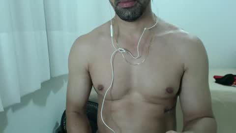 Snapshot of cashmastermuscle77 chatting on 22, 1, 2025 cashmastermuscle77 online show from 22, 1, 2025