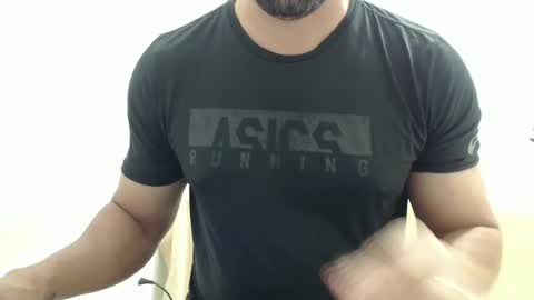 Snapshot of cashmastermuscle77 chatting on 16, 9, 2025 cashmastermuscle77 online show from 16, 9, 2025