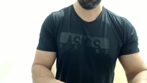 Snapshot of cashmastermuscle77 chatting on 12, 6, 2026 cashmastermuscle77 online show from 12, 6, 2026