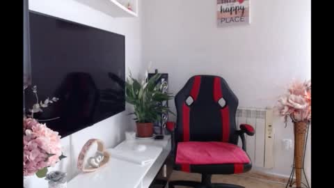 Snapshot of casperlove69 chatting on 10, 11, 2025 Alice online show from 10, 11, 2025