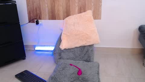 Susana independent model online show from 16, 12, 2024