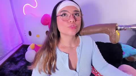 Snapshot of cassiebigass_ chatting on 5, 6, 2026 Bela igzaii9r online show from 5, 6, 2026