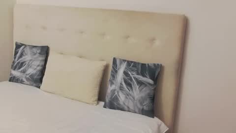 CassieHilton online show from 24, 10, 2025