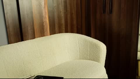 CassieHilton online show from 2, 4, 2026