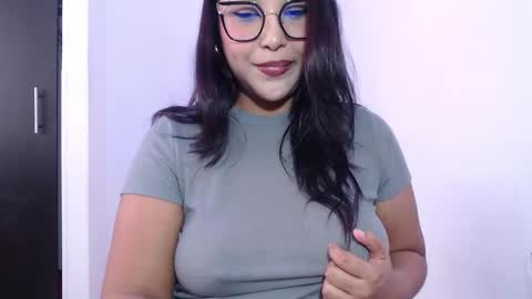 --------Independent model online show from 10, 2, 2026