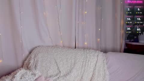 Snapshot of cassy_moore chatting on 10, 10, 2025 Ellie online show from 10, 10, 2025