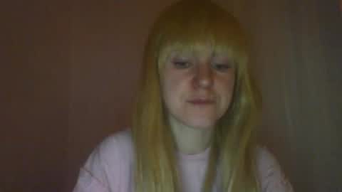 Snapshot of cat_2019 chatting on 9, 3, 2025 cat_2019 online show from 9, 3, 2025