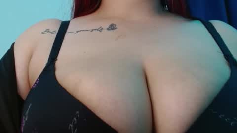 Snapshot of cata__gutierrez_ chatting on 16, 10, 2025 Cata online show from 16, 10, 2025