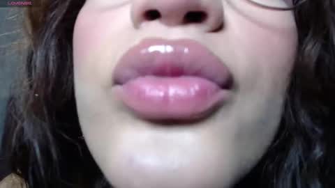 Snapshot of catalaia_stomm chatting on 4, 11, 2025 catalaia_stomm online show from 4, 11, 2025