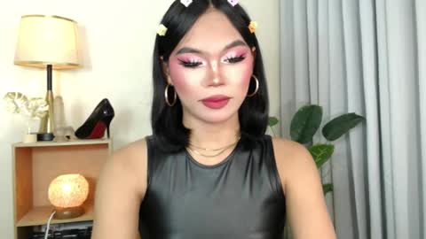 CatalenaX online show from 12, 11, 2025