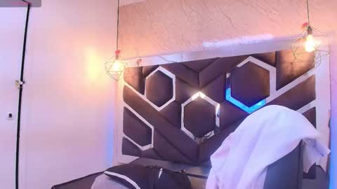 Snapshot of cataleya_sambrano chatting on 4, 11, 2025 Cataleya online show from 4, 11, 2025