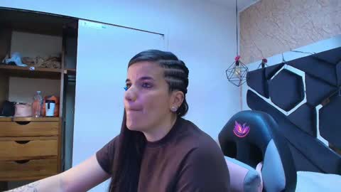 Snapshot of cataleya_sambrano chatting on 12, 11, 2025 Cataleya online show from 12, 11, 2025