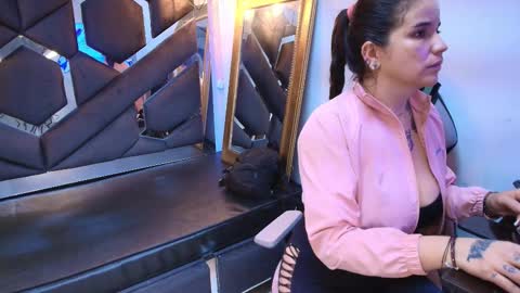 Snapshot of cataleya_sambrano chatting on 16, 11, 2025 Cataleya online show from 16, 11, 2025