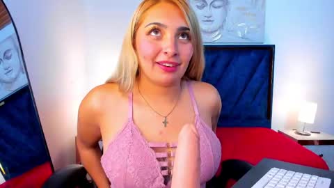 Snapshot of catalina_osorio chatting on 29, 4, 2026 catalina_osorio online show from 29, 4, 2026