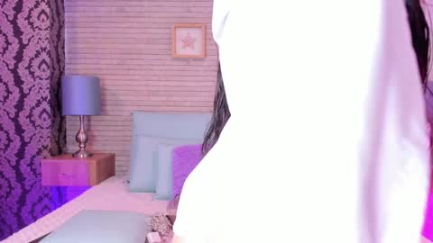 CatalinnaThompson online show from 24, 12, 2024