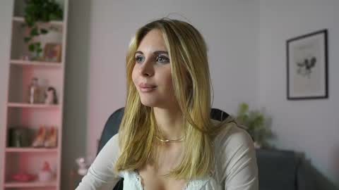 Snapshot of catecrago_ chatting on 17, 2, 2025 catecrago online show from 17, 2, 2025