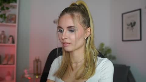 Snapshot of catecrago_ chatting on 19, 2, 2025 catecrago online show from 19, 2, 2025