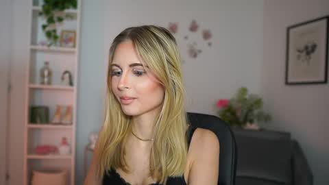 Snapshot of catecrago_ chatting on 27, 2, 2025 catecrago online show from 27, 2, 2025