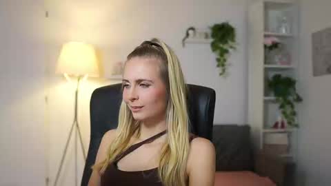 Snapshot of catecrago_ chatting on 27, 9, 2025 catecrago online show from 27, 9, 2025