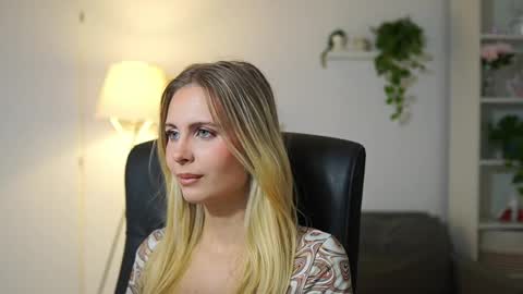 Snapshot of catecrago_ chatting on 2, 10, 2025 catecrago online show from 2, 10, 2025