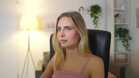 Snapshot of catecrago_ chatting on 26, 11, 2025 catecrago online show from 26, 11, 2025