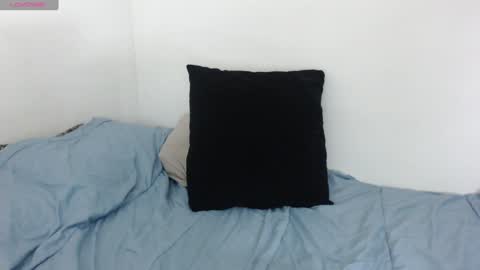 Snapshot of caterineloves chatting on 17, 1, 2025 katerine online show from 17, 1, 2025