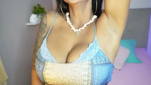 Caterine Zapata  online show from 27, 12, 2024