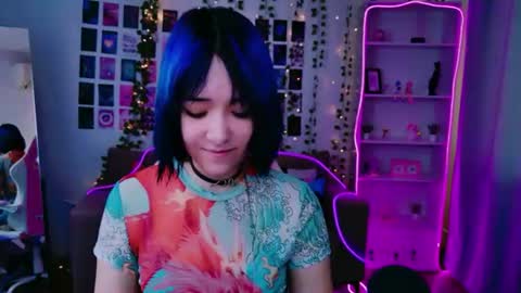 Snapshot of catharinejones chatting on 25, 7, 2026 KettieHi My name is Katie I love drawing and I can play the guitar. And love dancing online show from 25, 7, 2026