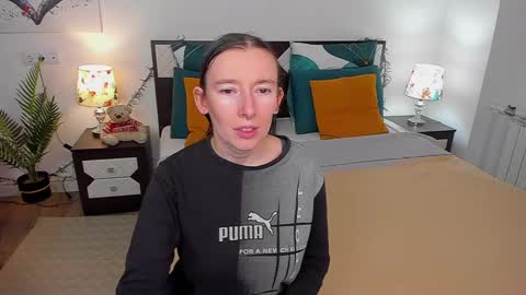 Snapshot of catherinewalls chatting on 12, 12, 2024 Catrin online show from 12, 12, 2024