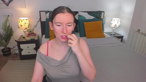 Snapshot of catherinewalls chatting on 16, 12, 2024 Catrin online show from 16, 12, 2024