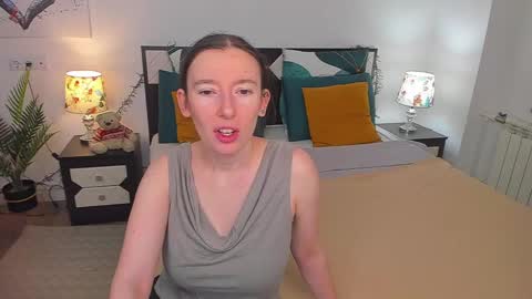 Snapshot of catherinewalls chatting on 19, 12, 2024 Catrin online show from 19, 12, 2024