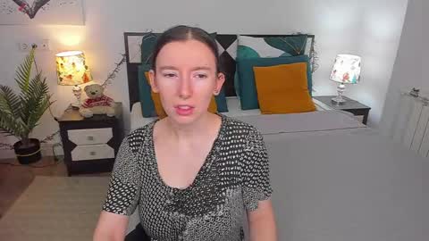 Snapshot of catherinewalls chatting on 25, 12, 2024 Catrin online show from 25, 12, 2024