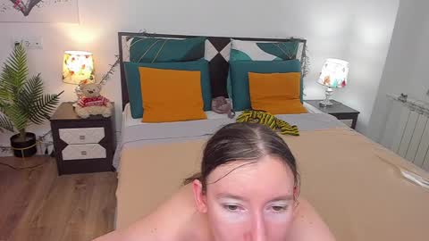 Snapshot of catherinewalls chatting on 17, 2, 2025 Catrin online show from 17, 2, 2025