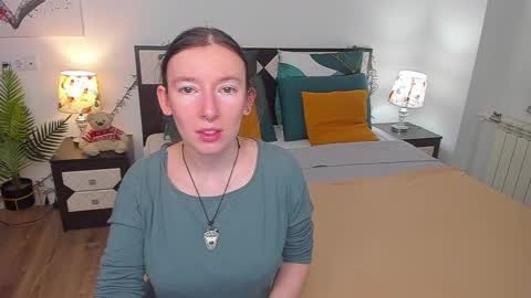 Snapshot of catherinewalls chatting on 25, 2, 2025 Catrin online show from 25, 2, 2025