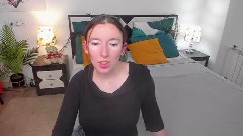 Snapshot of catherinewalls chatting on 15, 9, 2025 Catrin online show from 15, 9, 2025