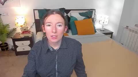 Snapshot of catherinewalls chatting on 23, 9, 2025 Catrin online show from 23, 9, 2025