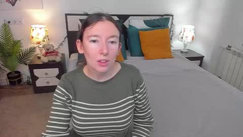 Snapshot of catherinewalls chatting on 3, 10, 2025 Catrin online show from 3, 10, 2025