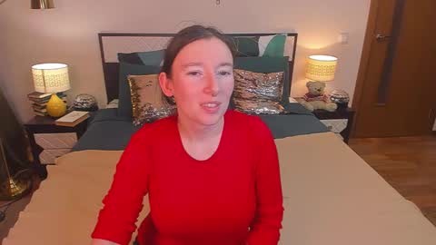 Snapshot of catherinewalls chatting on 15, 12, 2025 Catrin online show from 15, 12, 2025